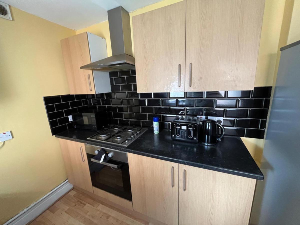 Arthurs Hill Newcastle, Free Parking Fully Equipped Kitchen 4 Bedrooms, Near City Centre Dış mekan fotoğraf